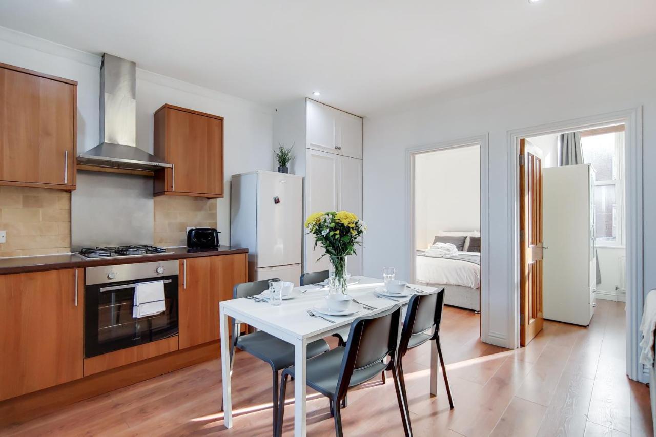 Welcomestay Tooting Broadway 3 Bedroom Apartment Londra Esterno foto